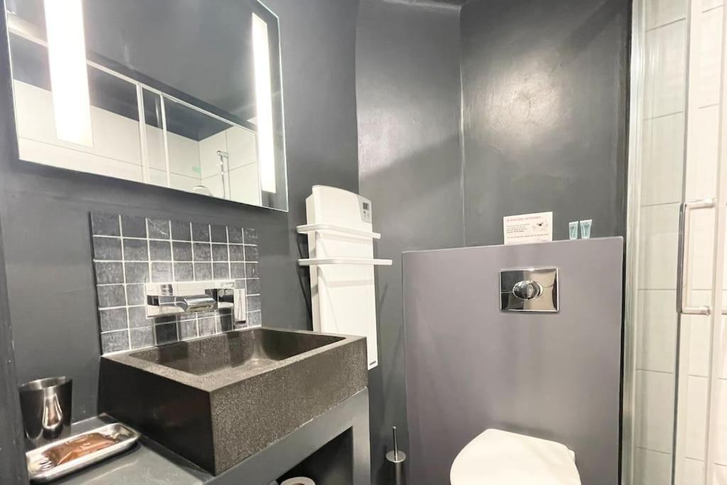 Homelivia, Vieux Nice, Appartement De Charme, Clim Balcon Bagian luar foto